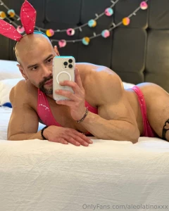 Only to fans does this bunny wag its tail part 4