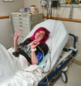 So i have a good reason for being mia i almost died i went to a