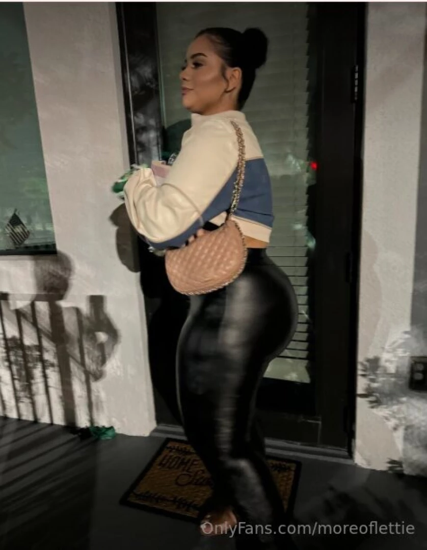 Wanna find me open the door 