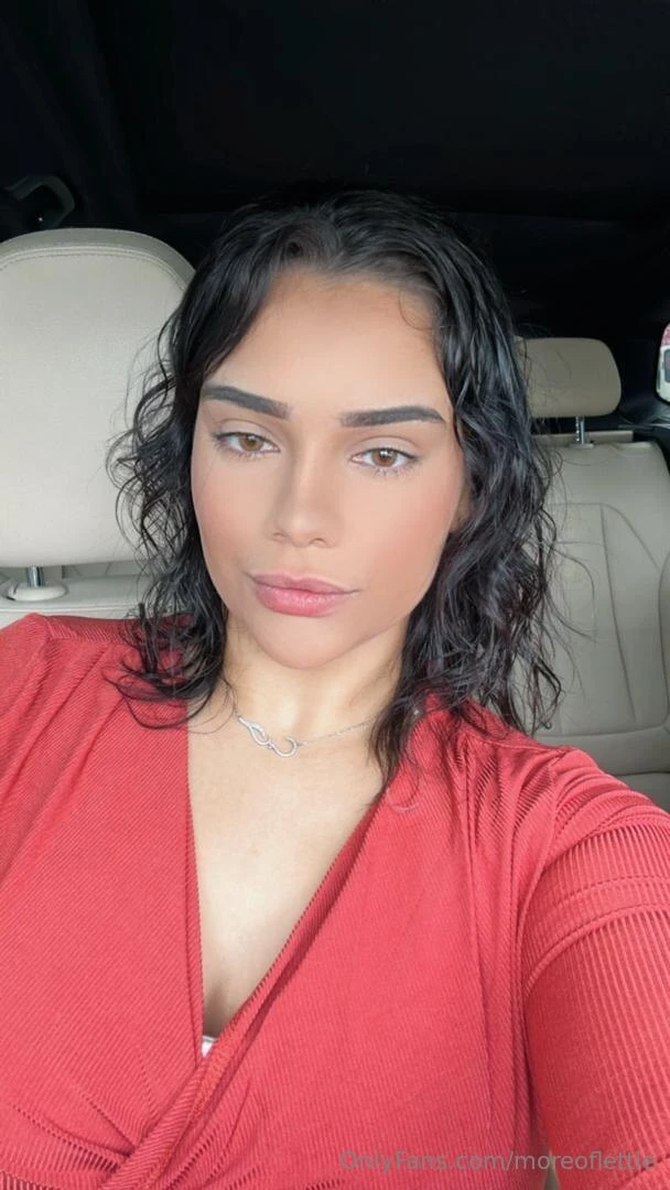 Tell me a dirty secret babe 