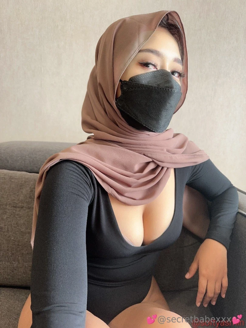 Keep her hijab on or take it off it s your choice https onlyfans com part 1 
