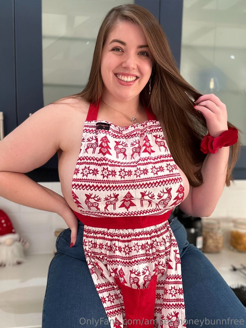 Time to bake some christmas brownies part 2 