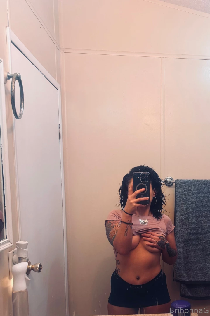 I don t wanna get ready for work i ll be daydreaming of pillows made 