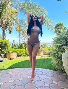 Brunette babe is letting you sub for free ad https onlyfans com part 2