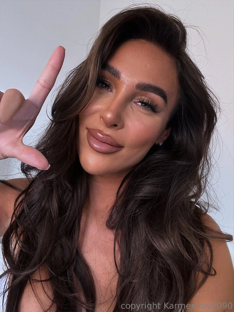 Look cute but i m a big bully your little dick goes hard for 