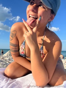 In the mood to eat some pussy