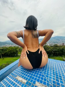 Ass out in colombia