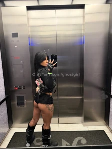 Moto mommy can i ride u