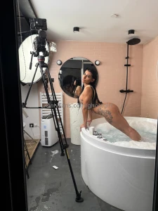 Bts shooting in paris