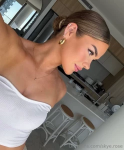 Sweet face with a not-so-innocent mind