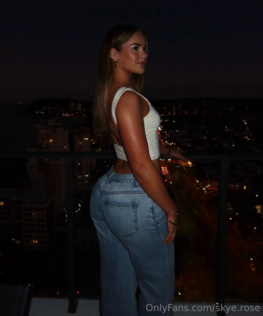 I swear i never really wear jeans 