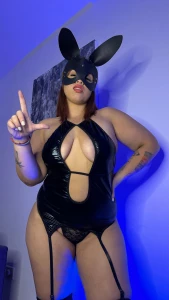 Stop scrolling you are only here to serve me