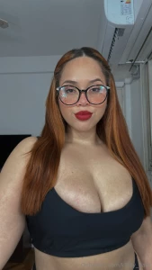 Thick juicy thighs round ass pretty face all the things that make you part 10