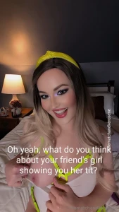 Your friend s girlfriend just messaged out of the blue and you didn t