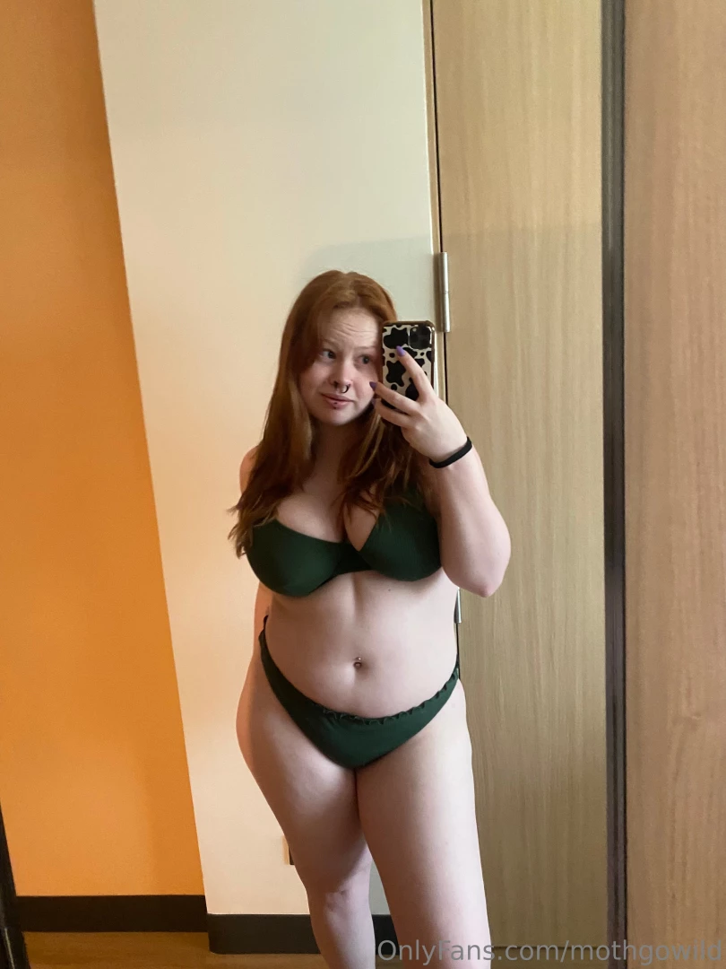 Why don t you come and worship mommy 