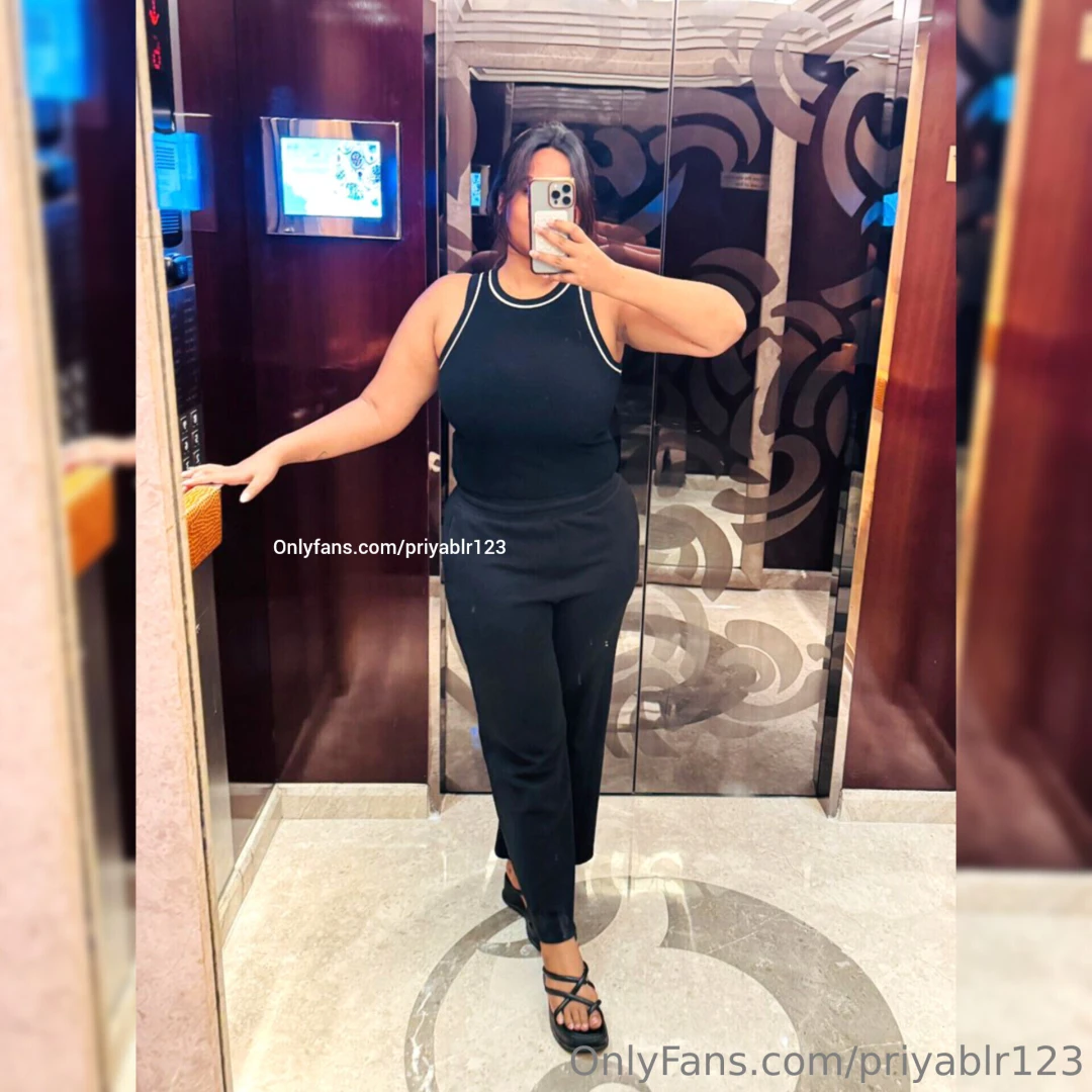 Breakfast in bed nah ur sexy priya is the full course you ll be eating 