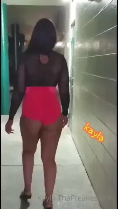 Ass jiggling 