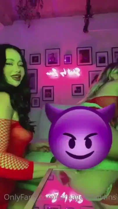 I found the wildest videos ever in my camera roll from the other day 