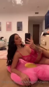 Does these lingerie make me look fuckable