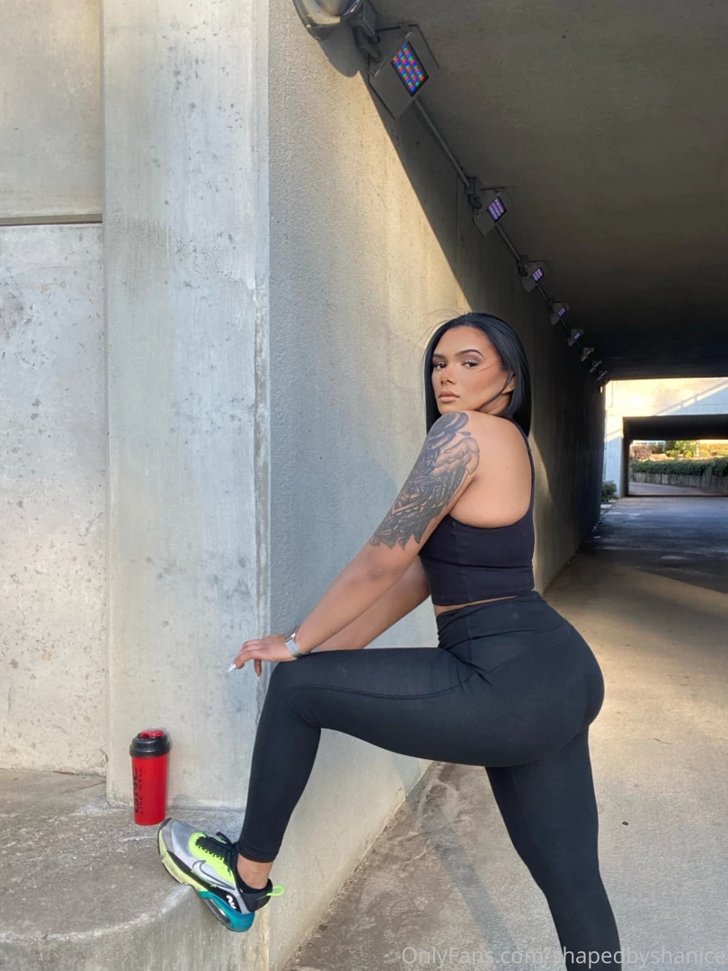 Goooooodmornin i m up early this morning and decided to go on a nice 