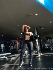 Another ootd i absolutely love wearing yoga pants to the gym part 1