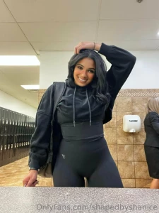 Gym fit check starting early this monday morning because we have goals