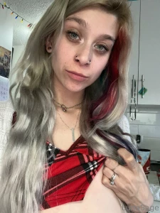 I ll show you tits daily on my vip as of may 1 you ll be wanting full