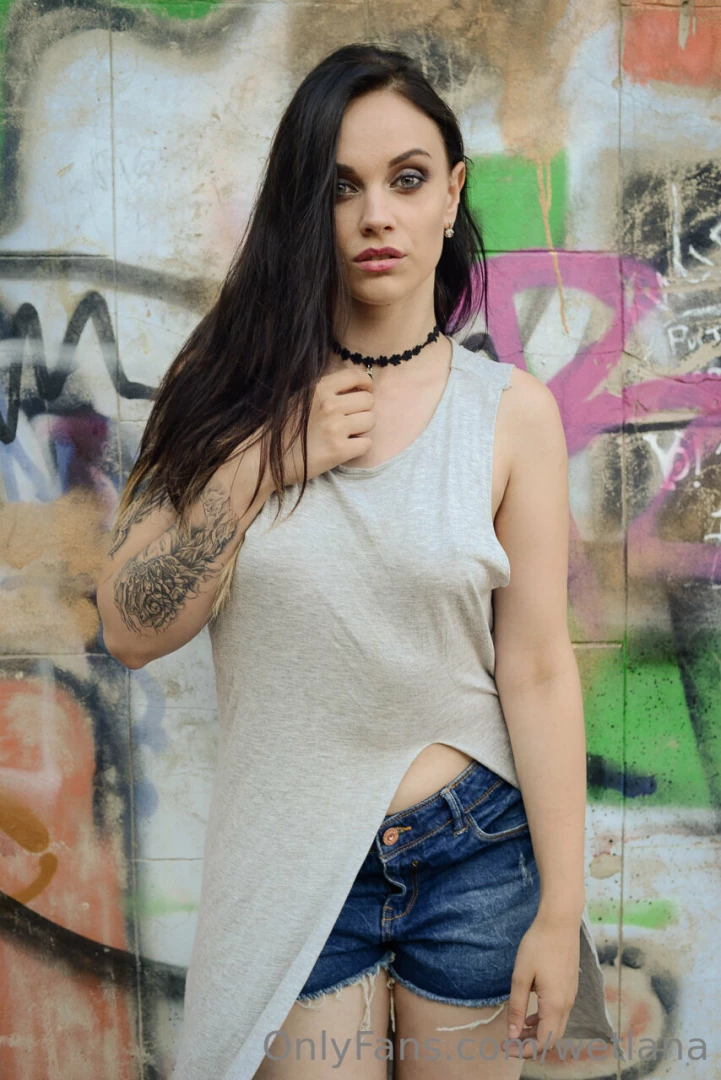 Once upon a time i was hot brunette which color better suits me part 2 