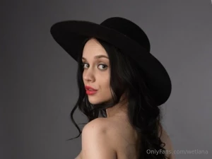 Once upon a time i was hot brunette which color better suits me