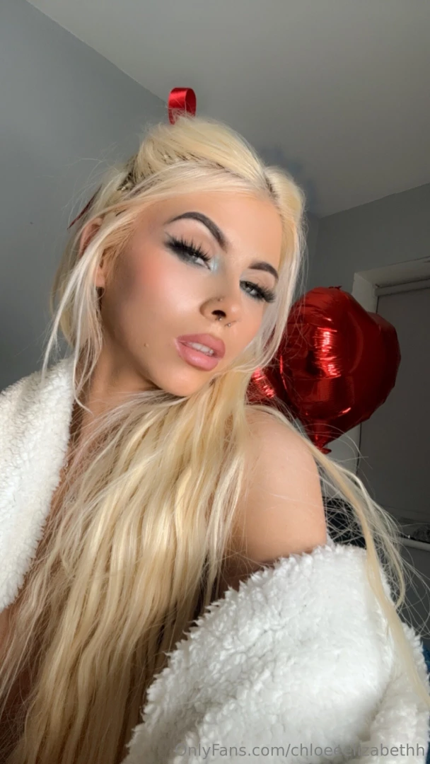 Who wants a free lingerie video https onlyfans com chloeelizabethxo c2 