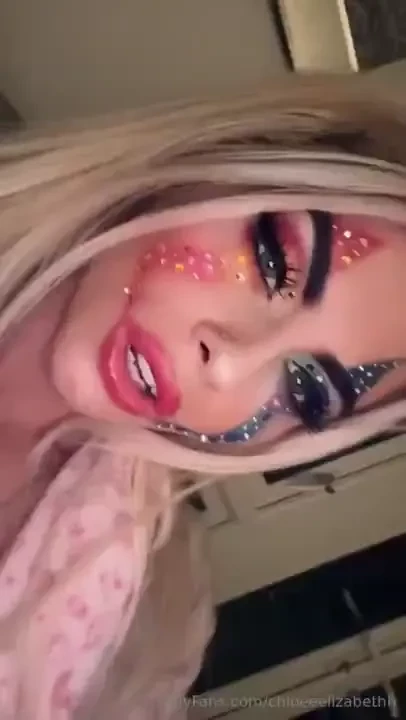 How do i look i need to hear your opinion https onlyfans com 