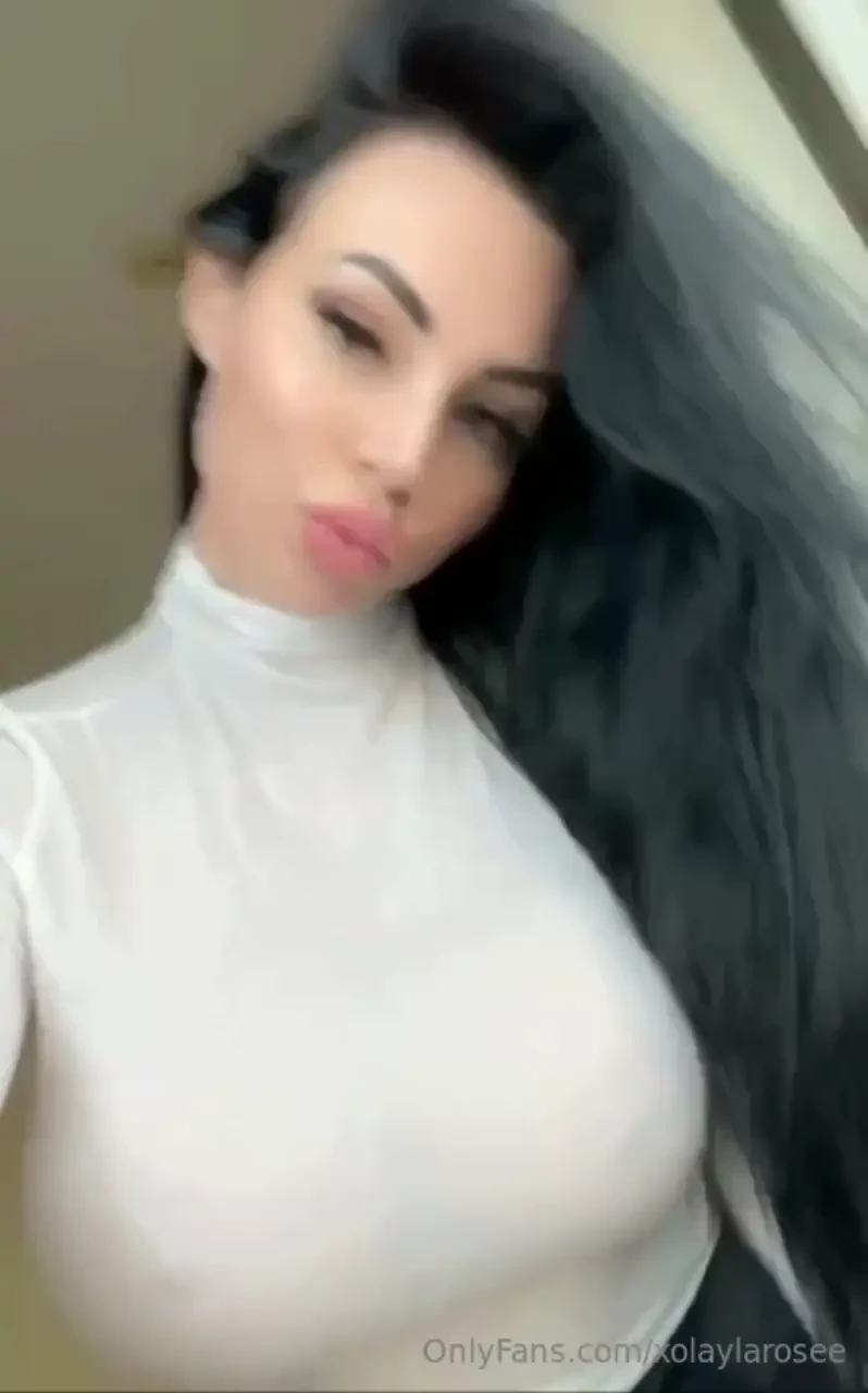 Ass and titties nbsp do me a favour and check her out now she wants 