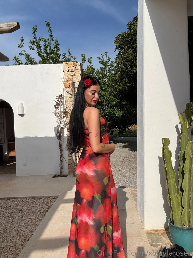 Wanna see more go to laylala123 