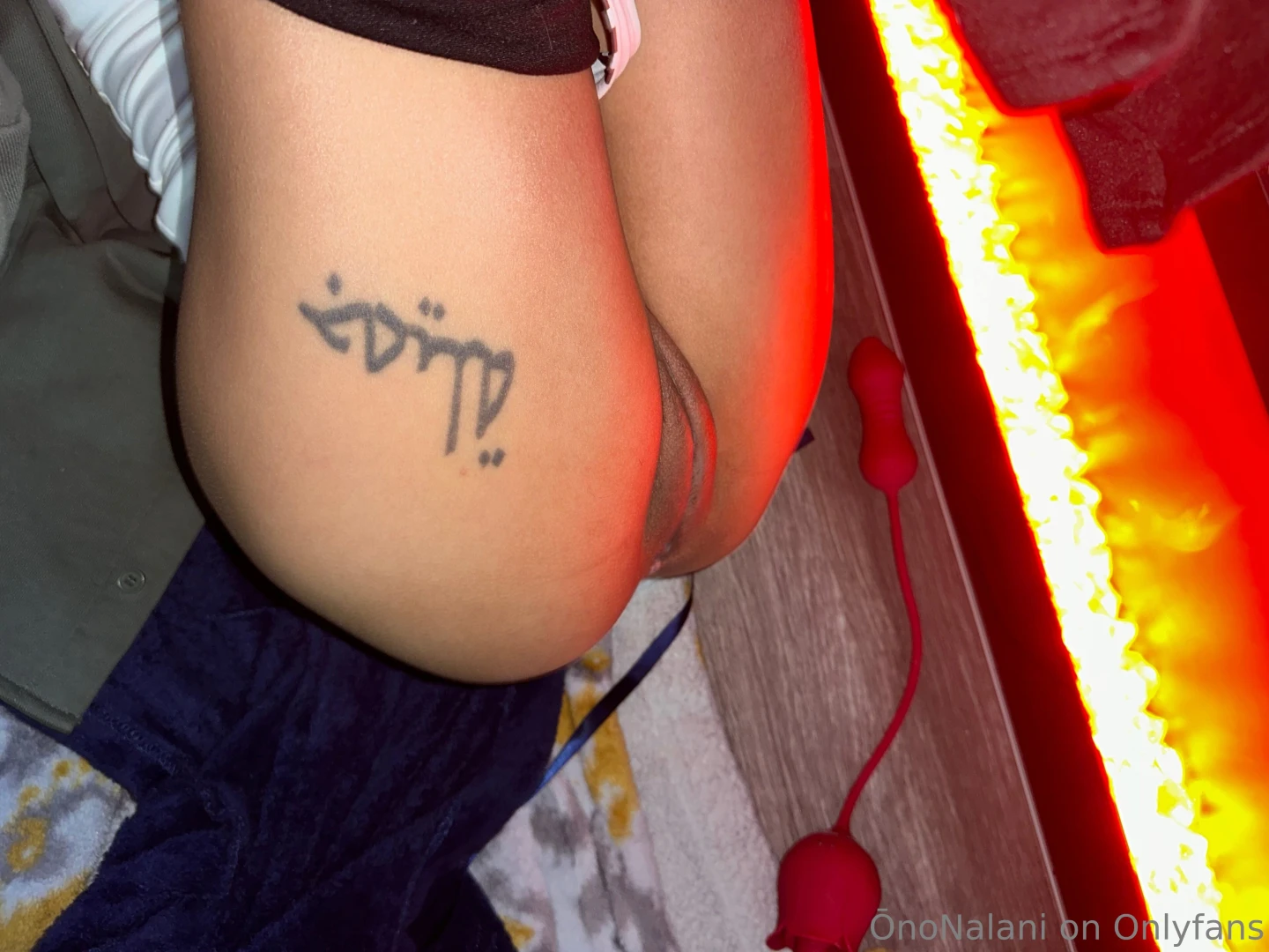 I hope you re still up using my rose tongue toy rn it made me cream so 