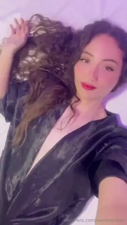 Life s a dance floor and i m the brightest star 