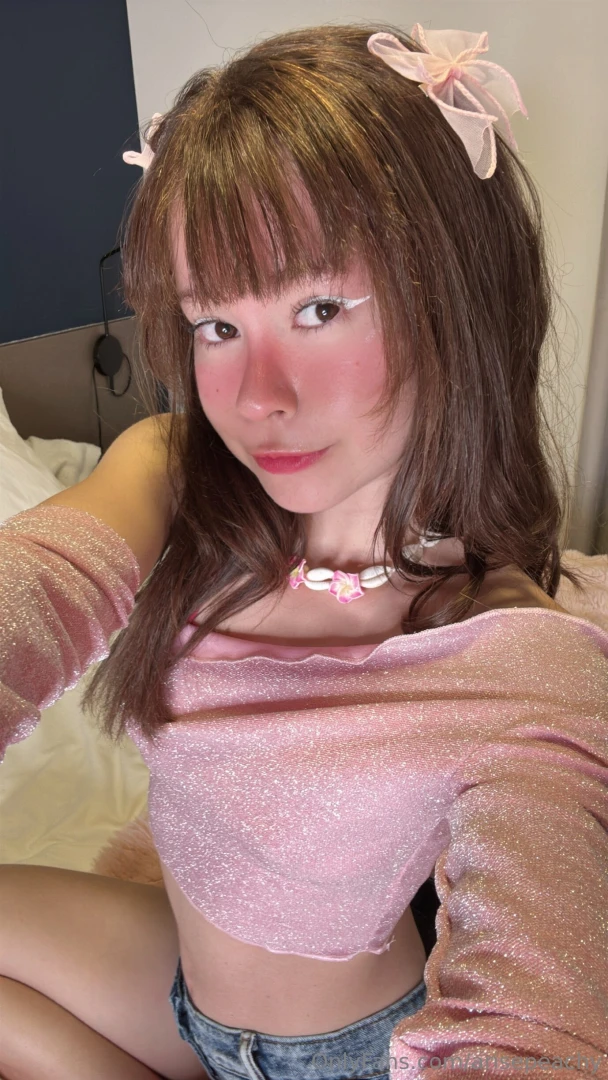 Cutie selfie just to remind - don t rush yourself too much it s okay 