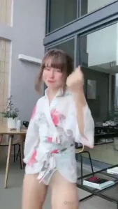 I ve improved my twerk moves what do you think