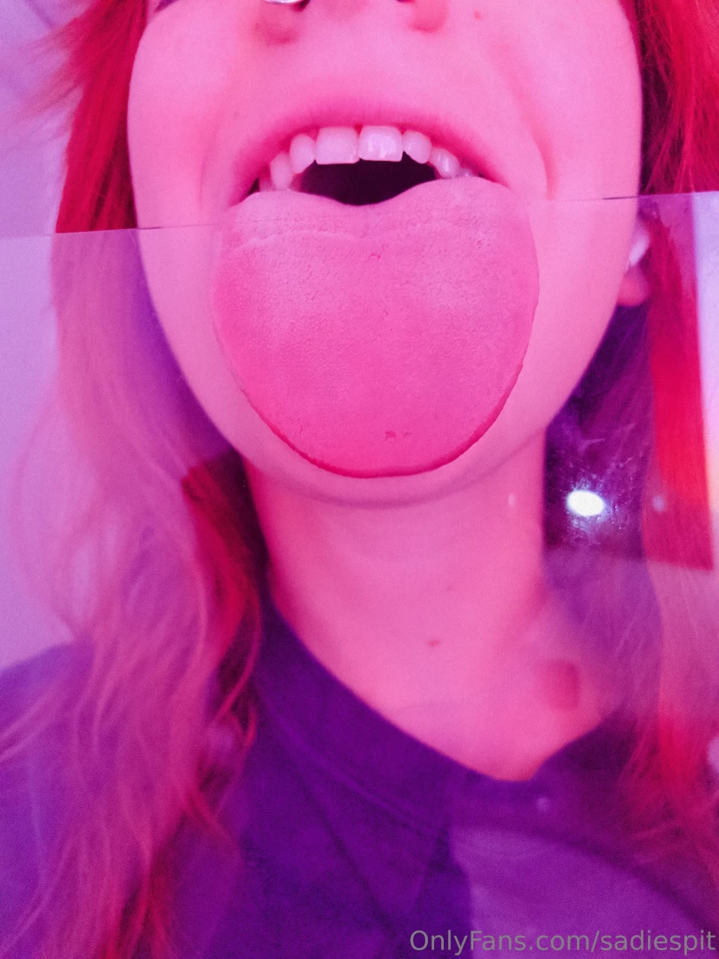 Glass-licking i m not gonna lie glass-licking turns me on sooooooooo part 3 