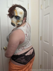 How does a revamp of cosplays sound mad moxie psycho i also got some part 3