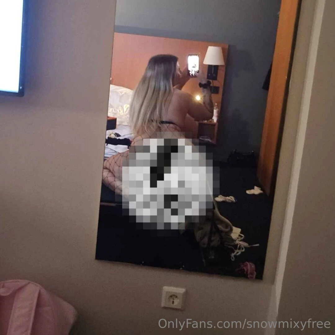 If you like fishnet stockings these photos are for you because i am 