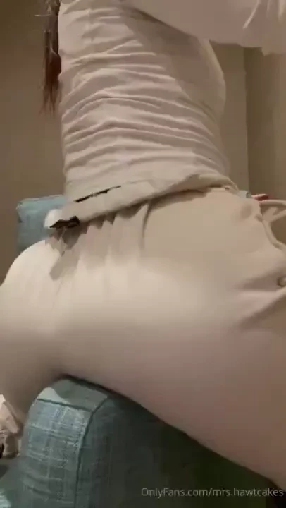 I saw my gym crush today and it made me so fucking horny i m also 