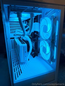 Bought my first ever pc tonight swipe to see her let the games soon