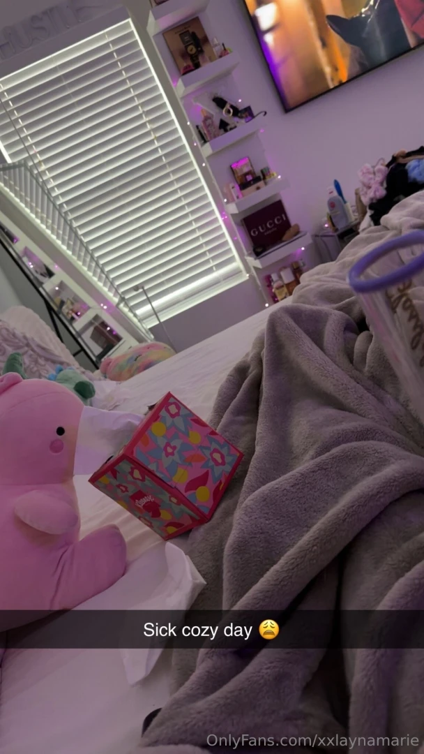 Sorry baby no live tonight i m feeling a little under the weather 