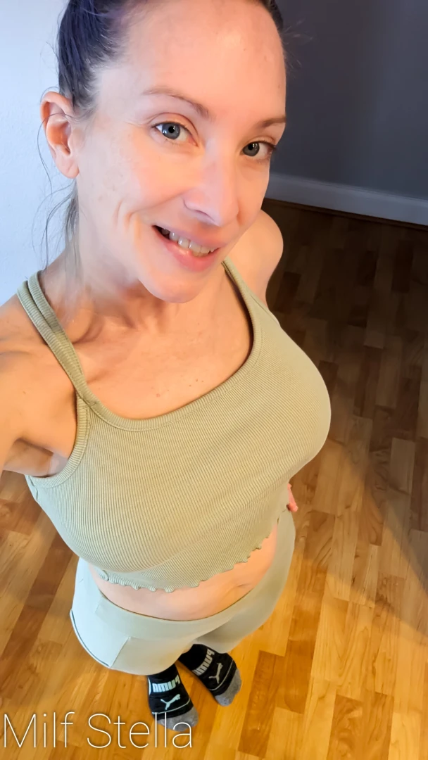 Let s stretch want to see more of me only_stella 