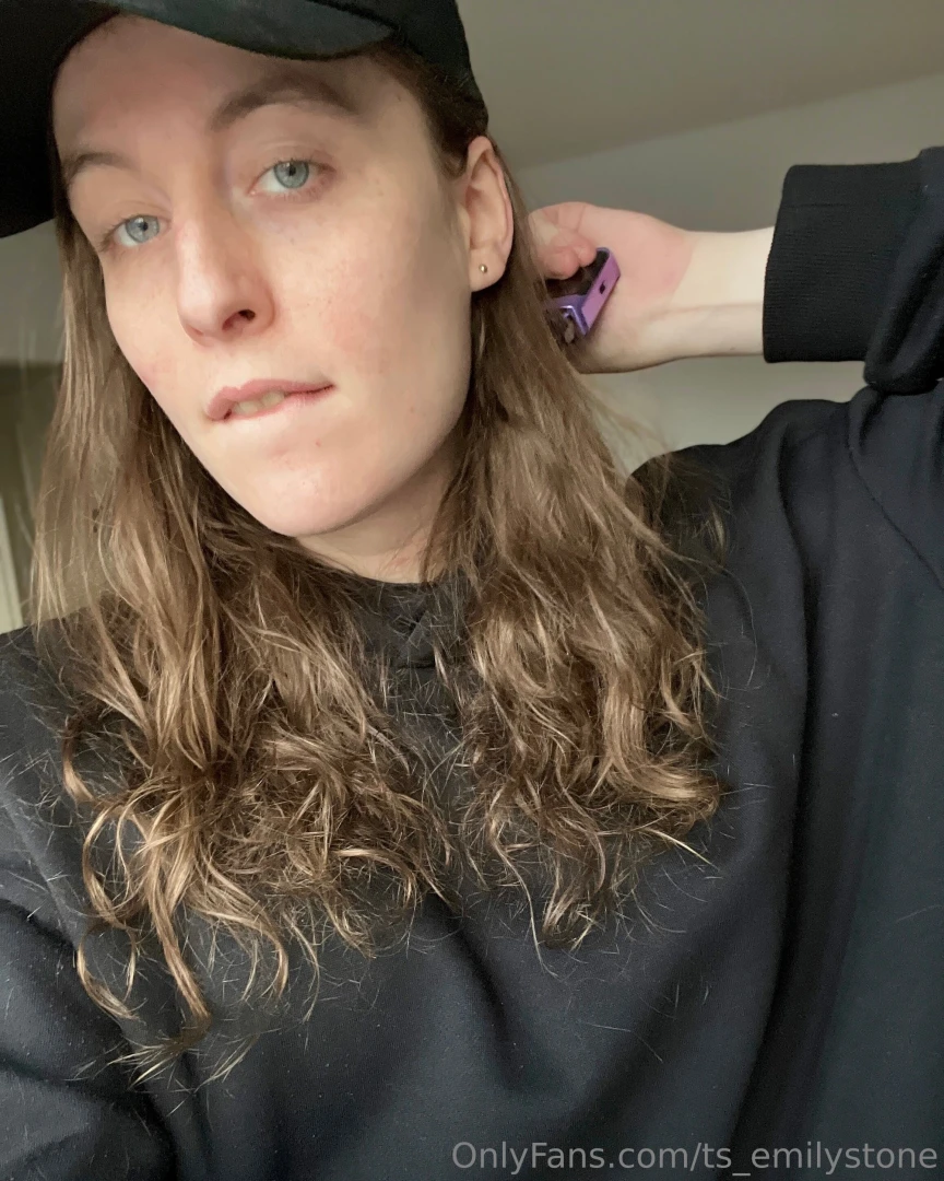 Pretty woman with a pretty dick moment part 2 