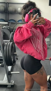 Just made some new content message me to see