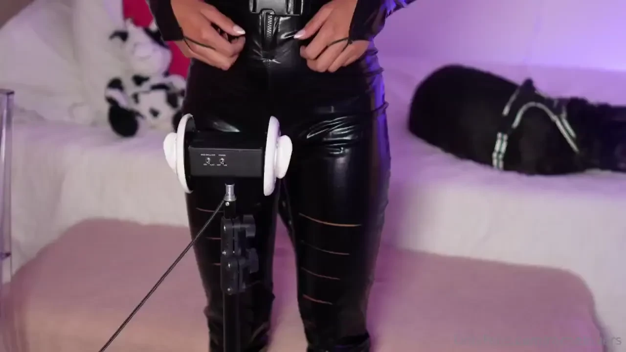 Cat woman gives you asmr clothes rubbing and ear licking goodnight 