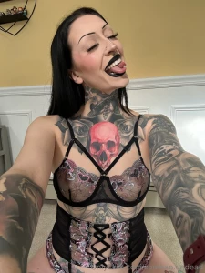 I always feel so excited when i know a dick is cumming for my face