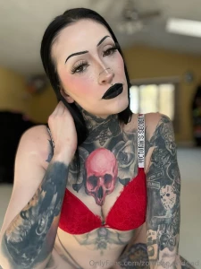 You ready for me to get completely naughty tonight on my live stream