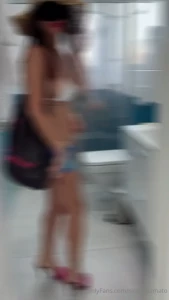 La moglie del mio amico mi ha fatto una bella sorpresa mentre ero